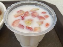 草莓牛奶-北大学一食堂