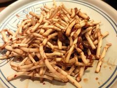 -云海肴·汽锅鸡·云南菜(天山百盛优客店)