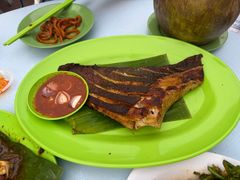 -明记烧鱼美味店