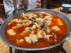 -老滇山寨•云南特色菜•地方菜•民族风情歌舞表演(金碧店)