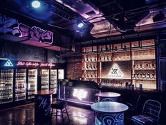 -UP嘻哈酒吧(粉巢店)