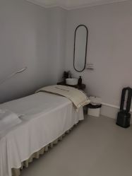 -苑苑vbeauty科技美容SPA