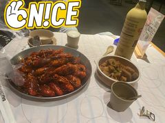 -巴厘龙虾·榜首油焖大虾(音乐学院·沿江酒馆店)