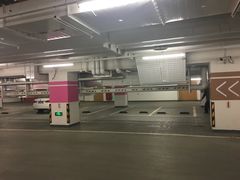 -兴业太古汇·停车场