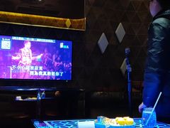 -K+全国连锁KTV(绿地缤纷天地店)