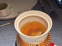 清汤牛肉-弦月窗LUNETTE BY AMANDA(复兴路店)