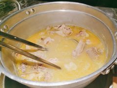 金牌花胶浓汤鸡煲-禄婶鸡煲·打边炉