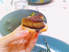 -La Mer Restaurant & Lounge