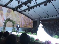 礼服-珠海女王嫁衣馆(珠海左右创意园店)