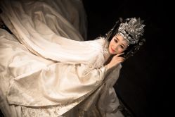 -九月鹰飞汉服摄影工作室