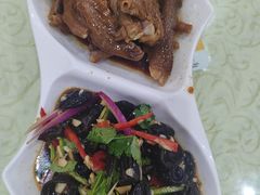 -鹏城人家海鲜酒家·23年老字号(较场尾店)