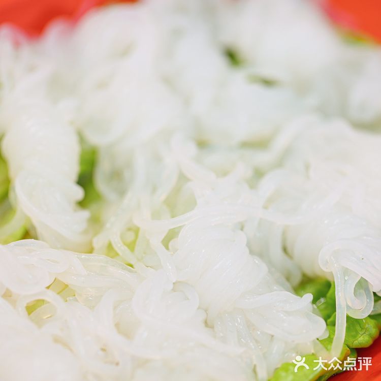 凌晨还在营业的串串店，宵夜党狂喜！