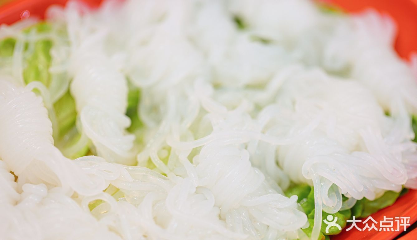 凌晨还在营业的串串店，宵夜党狂喜！