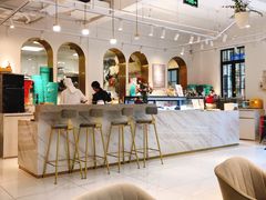 -Fridi Patisserie Cafe