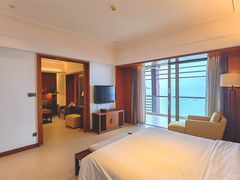 -三亚湾海居铂尔曼度假酒店