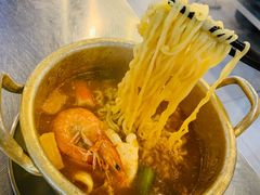 -马路牙子烧烤音乐酒馆(望京店)