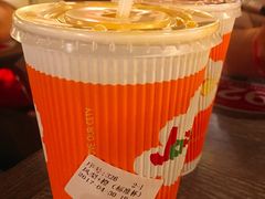 凤梨+橙子-Jazcu珍仕菓鲜榨果汁(西单大悦城店)