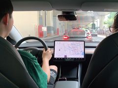 -TESLA 特斯拉(上海太古汇体验店)