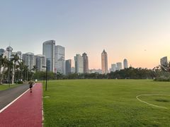 -万绿园