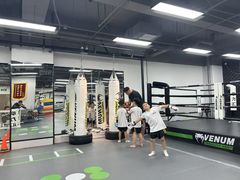 -拳力汇散打搏击泰拳俱乐部(绿地缤纷城店)