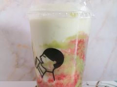 牛油果酸奶波波冰-喜茶(上海打浦桥日月光gelato lab+店)