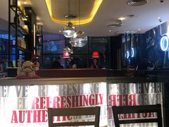 -必胜客(武汉欢乐谷店)