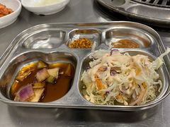 沙拉-元山烤肉店(假日广场店)