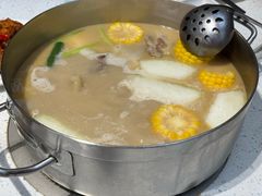 -肥仔文澳门猪骨煲(南京西路店)