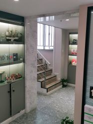 -咪咪专业脱毛连锁机构