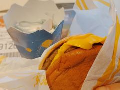 -麦当劳(七宝乐购店)