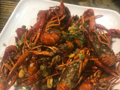 椒盐龙虾-每食每刻·皖北新民地锅鸡
