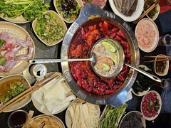 -洞亭火锅(防空洞总店)