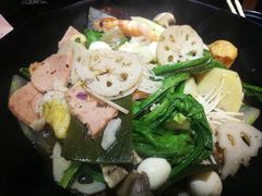 -万记麻辣烫国展总店
