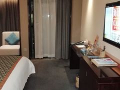 -天艺东环酒店(海口高铁东站龙湖天街店)