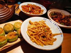 咸蛋黄炒茄子-吃饭皇帝大(解放西路店)