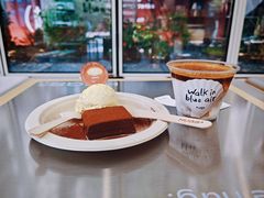 -HUGS coffee(东区店)