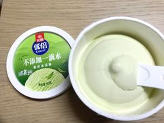 光明优倍龙井茶风味牛奶冰淇淋-盒马鲜生(金桥国际广场店)
