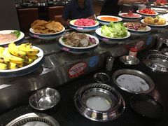 -钱小主·自助回旋烤肉火锅餐厅(东方新天地店)