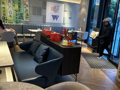 -必胜客(尹山湖歌林公园店)