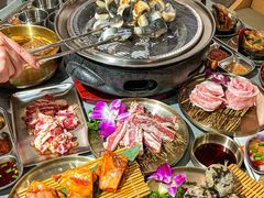 -围炉肉舍•炭烤活鳗•丹东海鲜烤肉(步行街店)