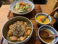 鲜蔬拼盘-漫蔬•台北蔬食小馆VEGGIEBOIL(朝晖店)
