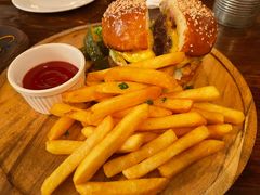 -羽深肉铺 Steak & Wine