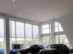 -上海冠松华奥奥迪4S店(张江店)