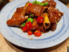 辣炒秘制滷猪蹄-静一餐厅·湖北菜(前门创始店)