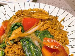 炒方便面-東北一鴿(繁荣路店)