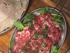 -洱火云南酸菜牛肉火锅(石景山当代商城店)