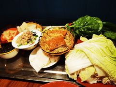 烧饼-洞庭洲·防空洞火锅·烧烤·铜锅涮肉(新百广场店)