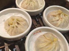 -馋三尺蟹粉小笼(人民广场店)