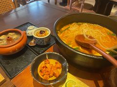 -银米·云南传统过桥米线(双廊黑金冠店)