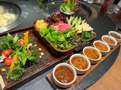 东北蘸酱菜-蘸小院铁锅炖·蘸酱菜·东北菜(怀远门店)